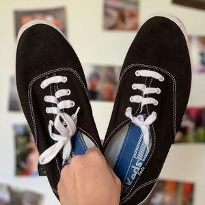 WOMENS BLACK KEDS SNEAKERS